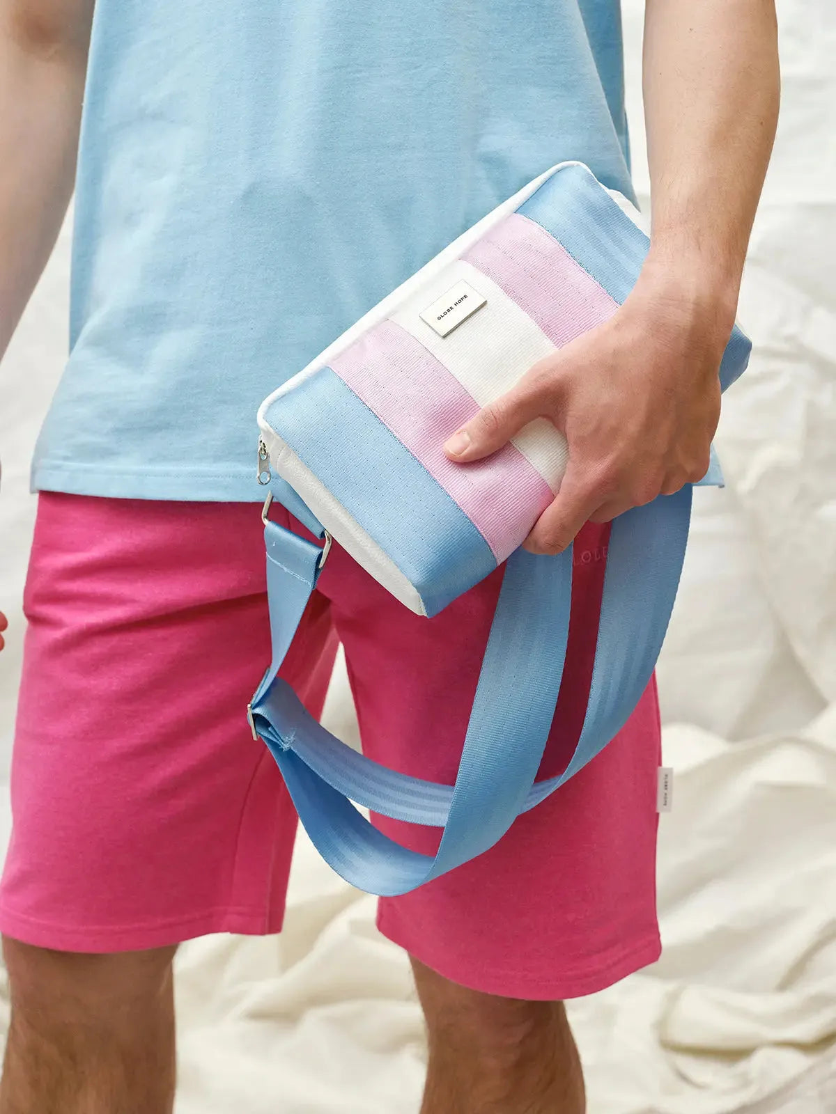 SARASTE laukku Globe Hope