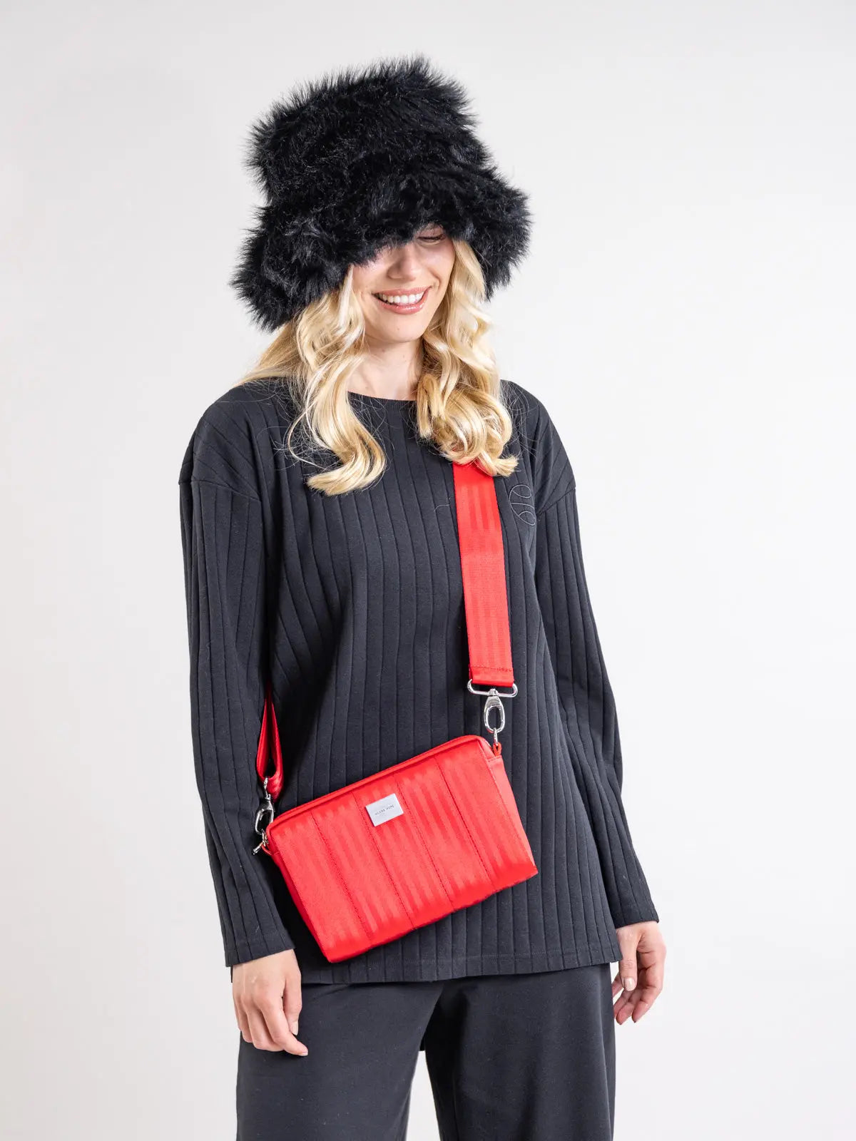 KASTE laukku, punainen Globe Hope