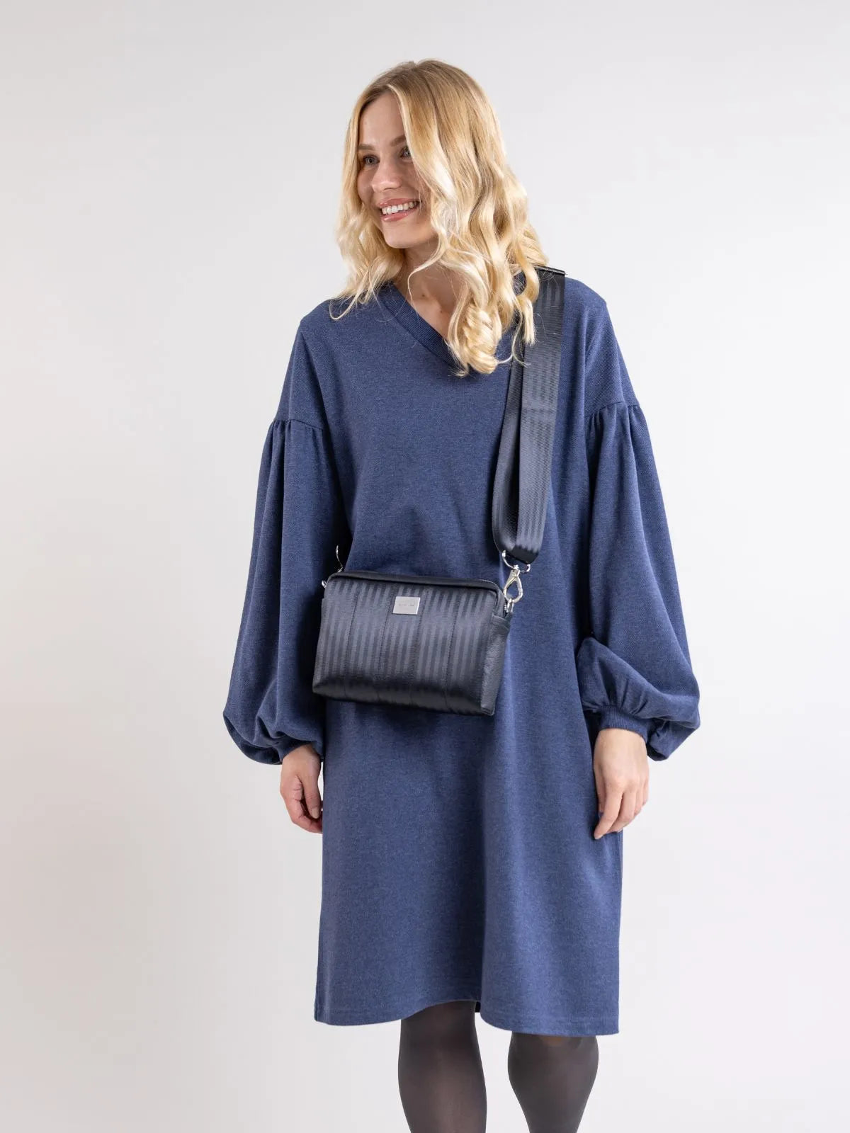 Kaste laukku musta, Globe Hope, asukuva.