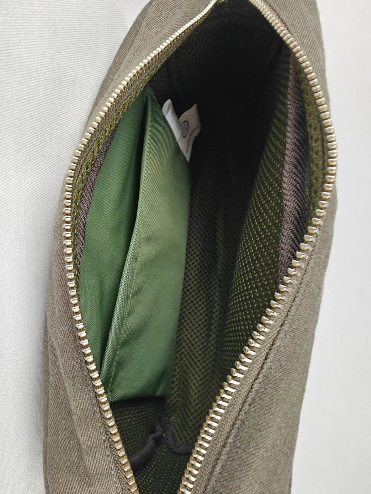 Globe Hope, Siimes laukku, tuotekuva sisältä.