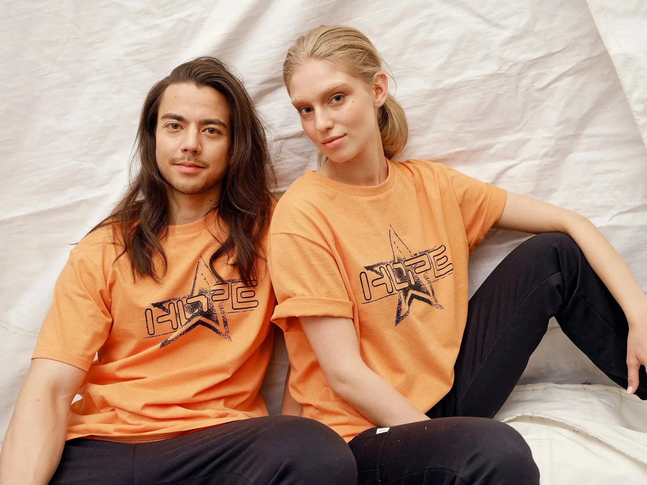 TOPAASI t-paita, oranssi Globe Hope