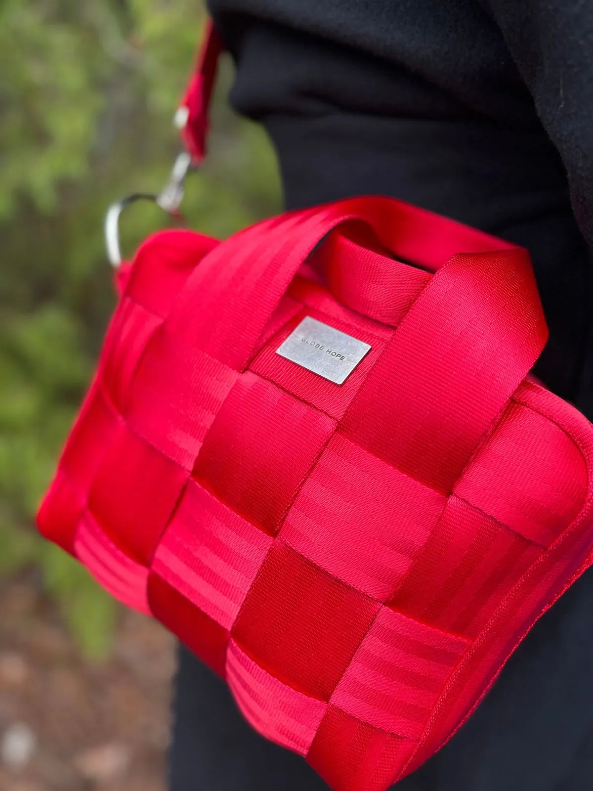 HILLA bag, bright red