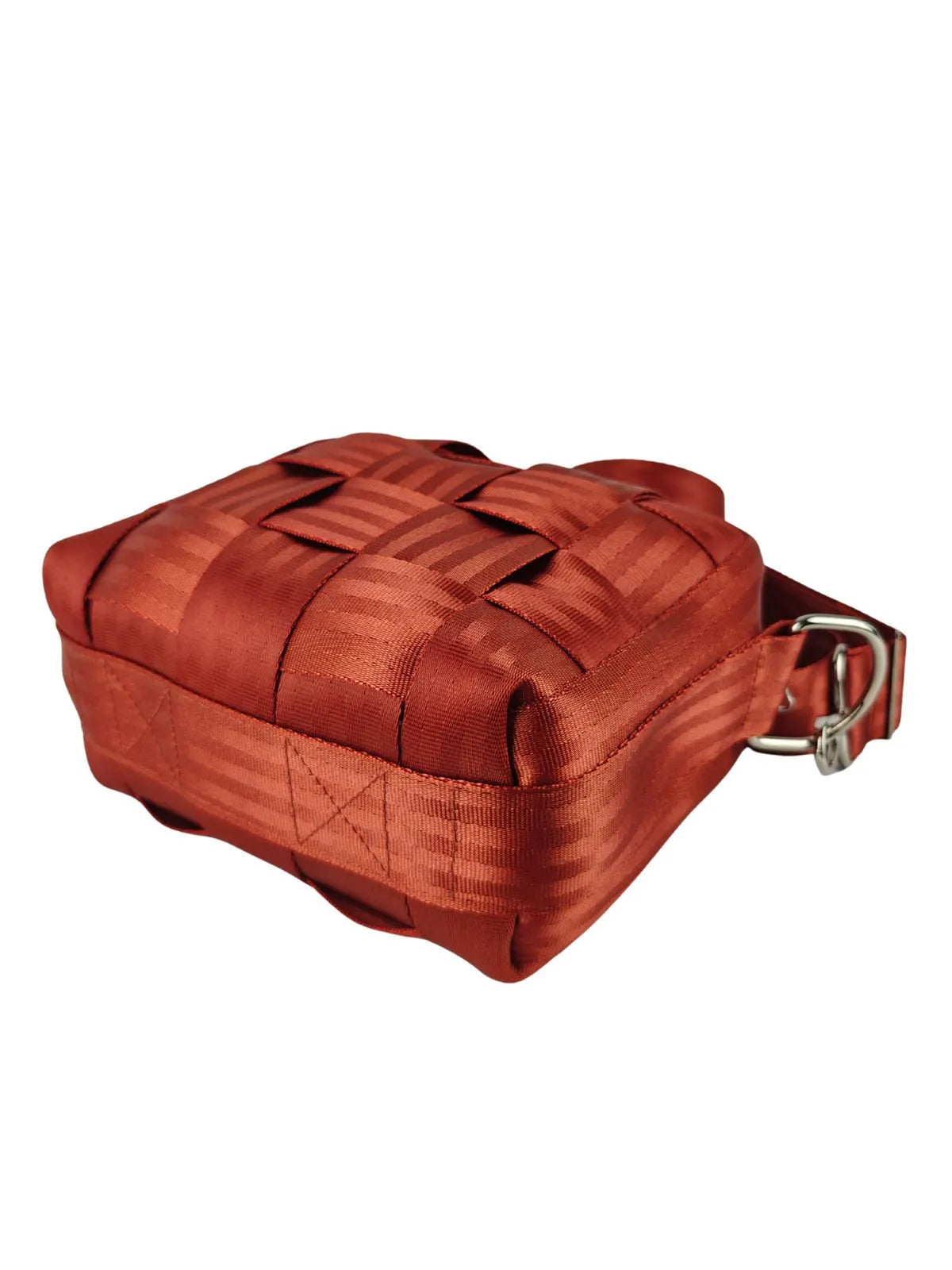 Globe Hope, Hilla laukku terracotta, tuotekuva pohjasta.