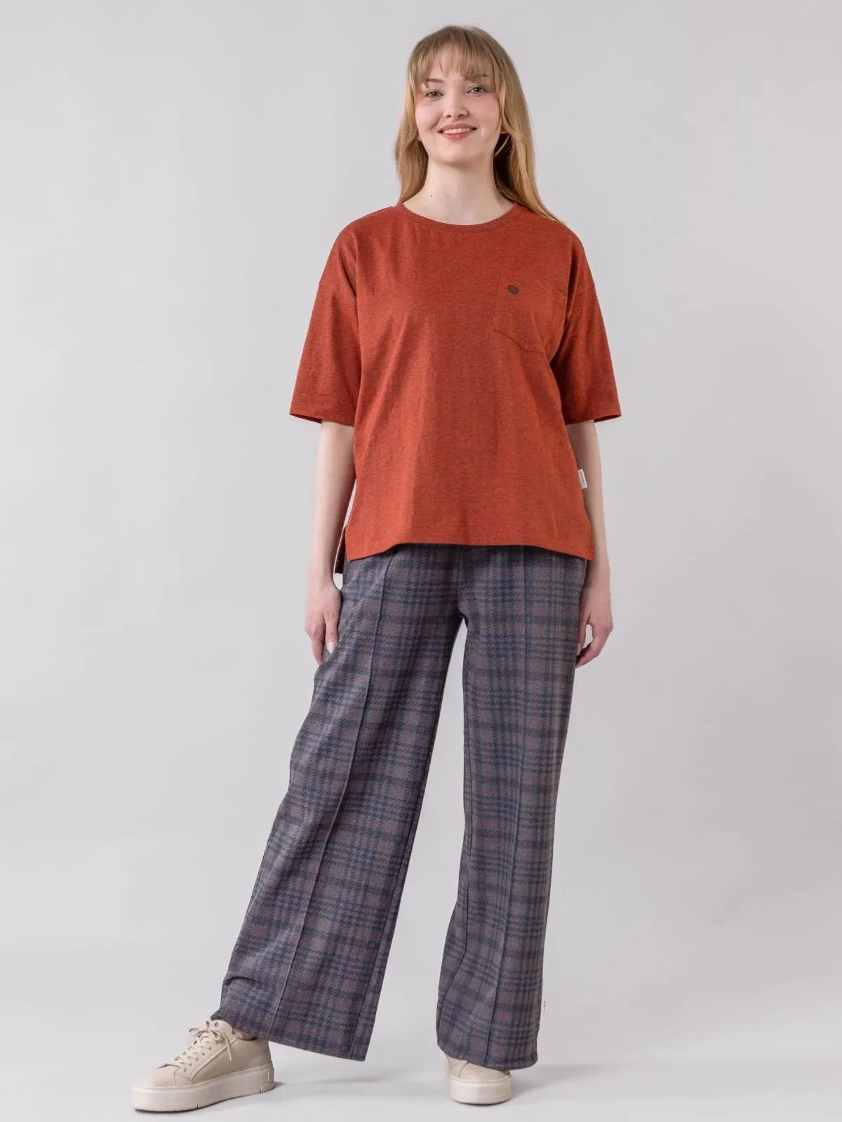 Globe Hope, Luoto housut, harmaa ruudullinen, asukuva edestä. 