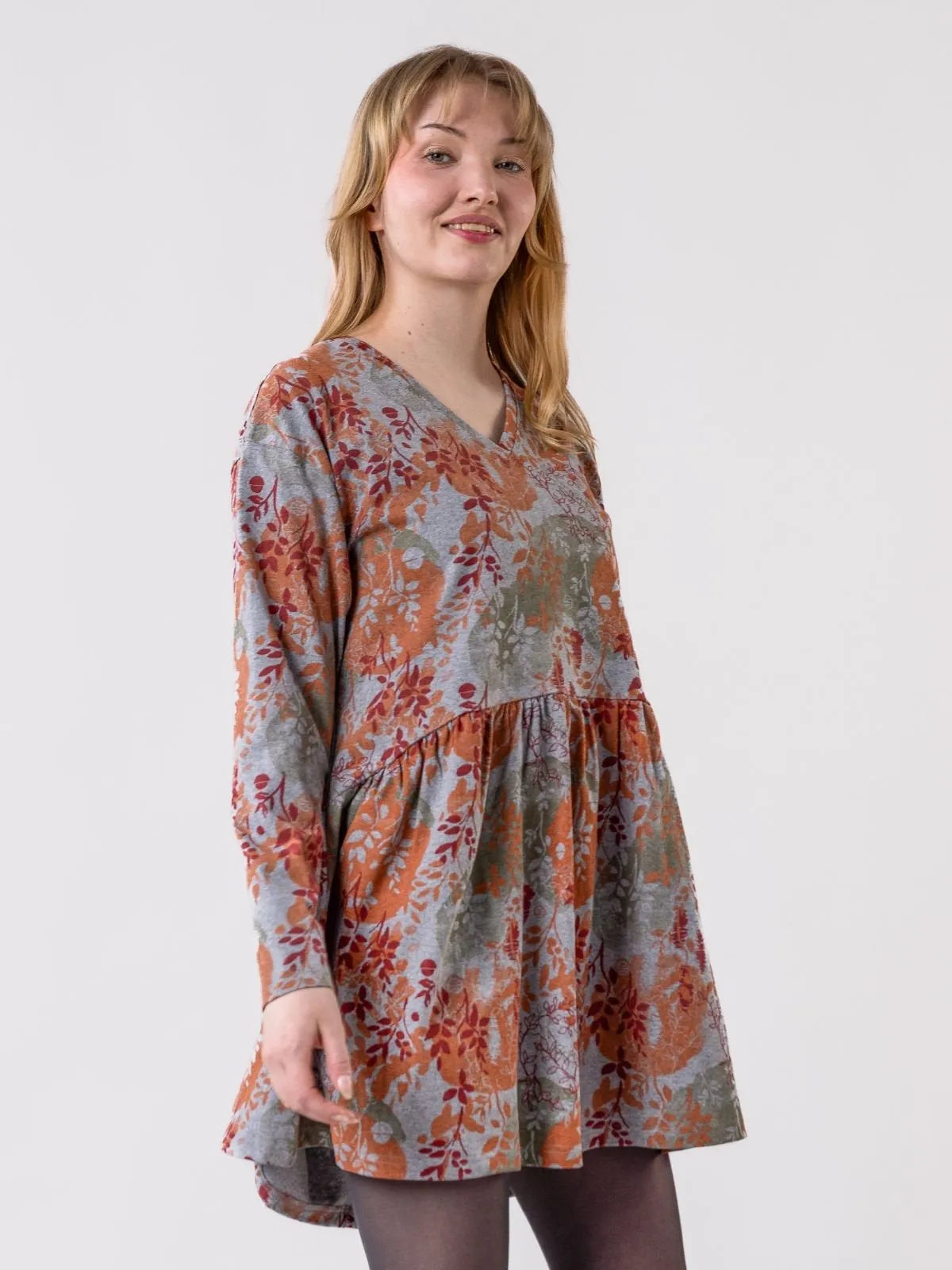 Globe Hope, Sinervä tunika, mecca oranssi harmaa meleerattu, puolikuva.