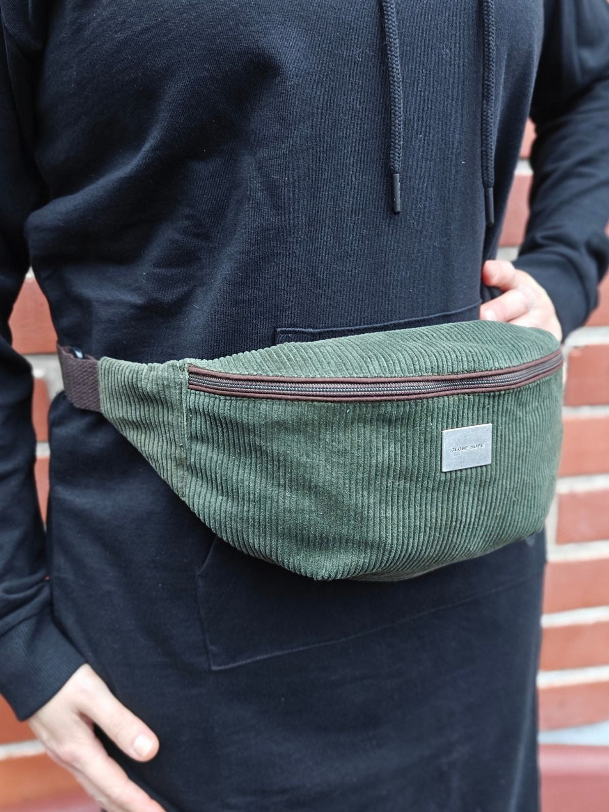 TYRÄKKI vyölaukku, oliivin vihreä