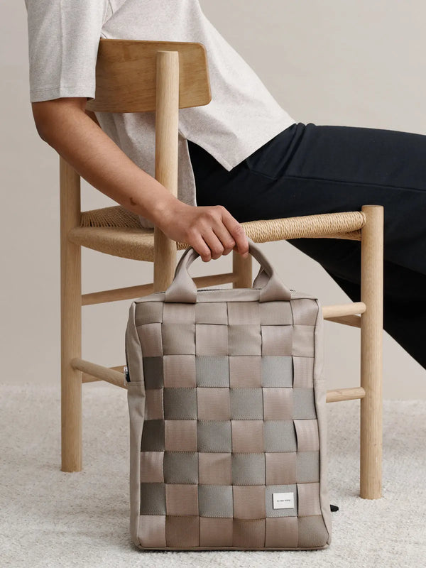 Beige designer reppu